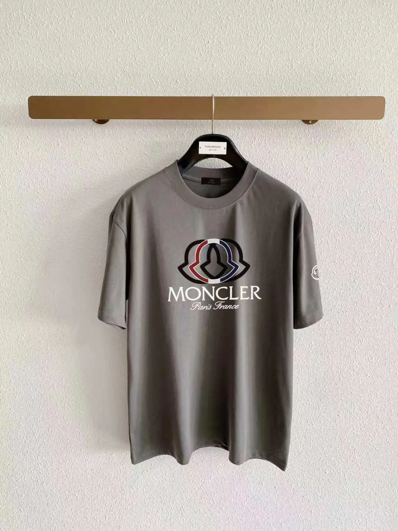 Moncle/ * logo New Arrival ， ， ， ， T Same Style。 :Black White Blue Gray Size:S（90-130 ） M（125-140 ） L（135-160 ） XL（160-180 ） XXL（180-210 ）